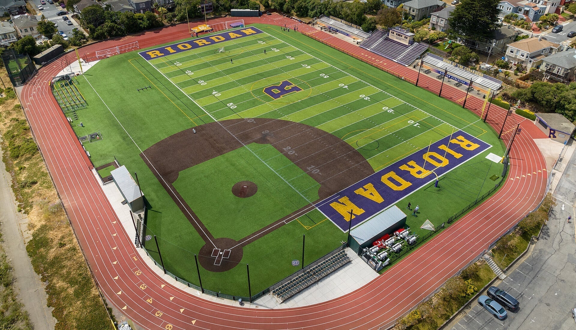 大主教里奥丹高中