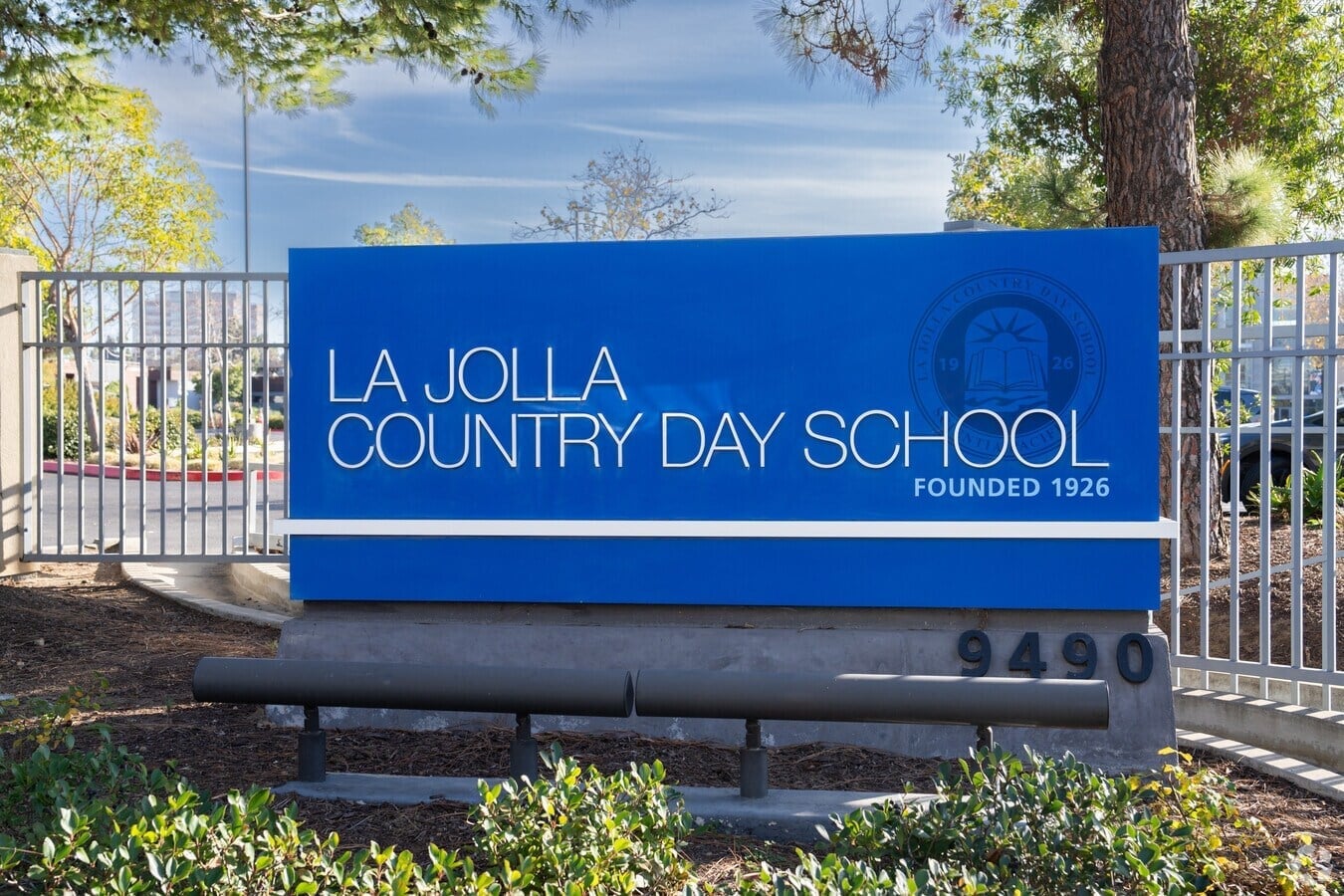 La Jolla Country Day School (LJCDS)